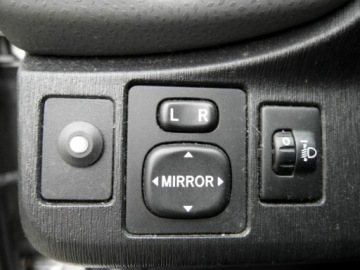 Toyota Yaris III Hatchback 5d 1.0 VVT-i 69KM 2012 Toyota Yaris Salon Polska Klimatyzacja Abs Wspomaganie BenzynaLPG 69KM, zdjęcie 21