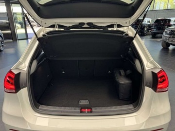 Mercedes Klasa A W177/V177 Hatchback Plug-In 1.3 250e 218KM 2020 Mercedes-Benz Klasa A 250 E Plug In AMG Line Kamera cofania Podgrzewane, zdjęcie 9