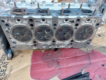 HLAVA MOTORU HŘÍDELE V TŘÍDA W447 2.2 CDI 17R