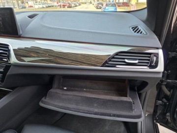 BMW Seria 5 G30-G31 Limuzyna 530i 252KM 2020 BMW 5 530i 2,0l 252KM Niski przebieg: 109,498km Dokumentacja pochodzenia, zdjęcie 38