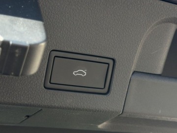 Volkswagen Arteon Fastback Facelifting 2.0 TDI 200KM 2022 Volkswagen Arteon 2.0 TDI R-Line DSG 2.0 Diesel 200KM, zdjęcie 33