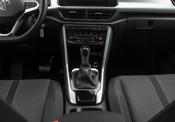 Volkswagen T-Roc I SUV Facelifting 1.5 TSI ACT 150KM 2024 Volkswagen T-Roc 1.5TSI 150KM DSG, Life, Pakiet Komfort, App- Connect 1.5, zdjęcie 15
