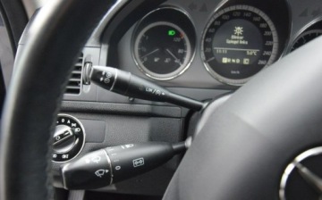 Mercedes Klasa C W204 Limuzyna 1.8 180 CGI BlueEFFICIENCY 156KM 2010 Mercedes-Benz Klasa C 1.8B Automat 2KPL KOL PDC Hak Oryginal Lakier Sprowa, zdjęcie 21
