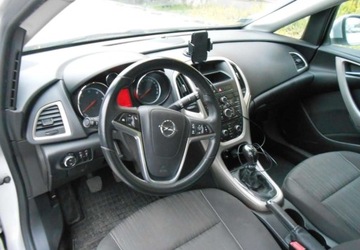 Opel Astra J Sports Tourer 1.7 CDTI ECOTEC 110KM 2011 Opel Astra Opel Astra J 1.7 Diesel 110KM, zdjęcie 10