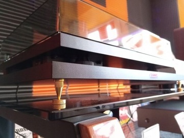 PRO-JECT PRIMARY E Проигрыватель, черный + платформа