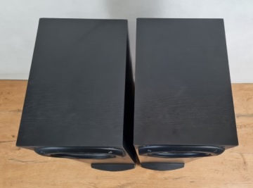 Стереофонические акустические системы KEF Q30