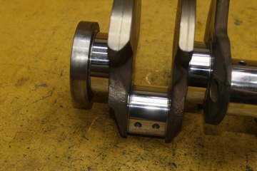 КОЛЕНВАЛ A8 D2 FL 4.2 B AUW 077T