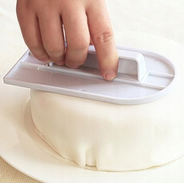 Кельма для разглаживания глазури и массы - 14 х 8 см.