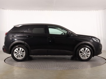 Peugeot 3008 II Crossover 1.2 PureTech 130KM 2018 Peugeot 3008 1.2 PureTech, Automat, Navi, Klima, zdjęcie 5