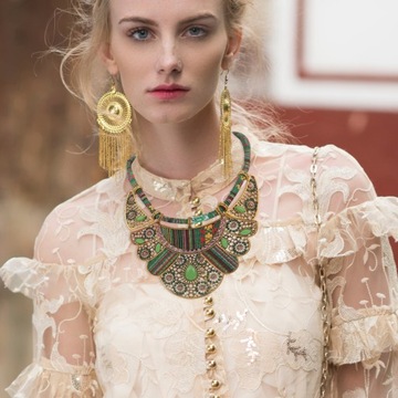 СТАРОЕ МОДНОЕ ПЕРСОНАЛЬНОЕ ОЖЕРЕЛЬЕ