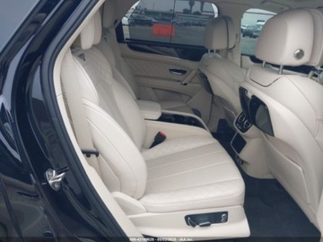 Bentley Bentayga 2017 Bentley Bentayga W12 2017 6.0l 6.0 Benzyna 600KM, zdjęcie 12