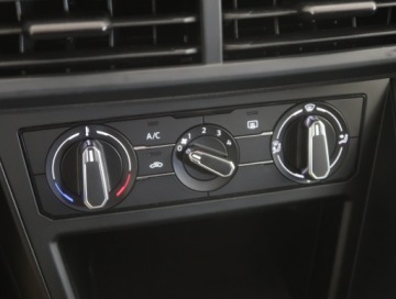 Volkswagen Polo VI Hatchback 5d Facelifting 1.0 TSI 95KM 2022 VW Polo 1.0 TSI, Salon Polska, 1. Właściciel, zdjęcie 11