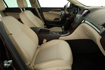 Opel Insignia I Hatchback 2.0 CDTI ECOTEC 160KM 2013 Opel Insignia 2.0 CDTI, Salon Polska, 4X4, Skóra, zdjęcie 6
