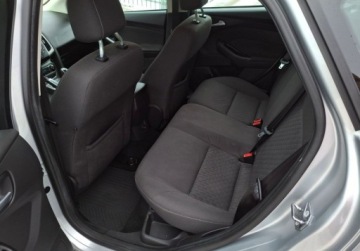 Ford Focus III Kombi 1.0 EcoBoost 125KM 2013 Ford Focus Ford Focus 1.0 Ecoboost, Salon Pl, 2kpl. opon. Benzyna 125KM, zdjęcie 10
