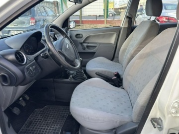 Ford Fiesta VI 1.3 70KM 2002 Ford Fiesta 1.3 benzyna 70KM/5drzwi/Salon Polska, zdjęcie 9