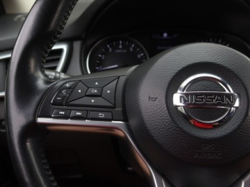Nissan Qashqai II Crossover Facelifting 1.2 DiG-T 115KM 2018 Nissan Qashqai 1.2 DIG-T, Salon Polska, zdjęcie 18