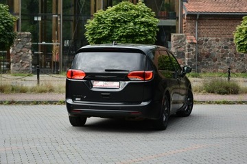 Chrysler Pacifica II 3.6 V6 291KM 2019 Chrysler Pacifica 3.6 V6 291KM 2019r. Touring, zdjęcie 5