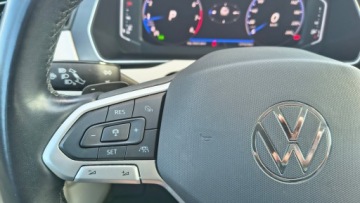 Volkswagen Passat B8 Variant Facelifting 2.0 TSI 190KM 2022 Volkswagen Passat 2.0TSI 190KM ACC SalonPL Kamera, zdjęcie 14