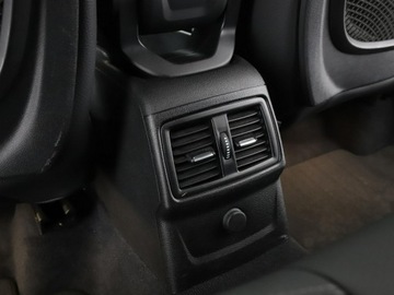 BMW X1 F48 Crossover xDrive20d 190KM 2016 BMW X1 4x4 automat półskóra klima auto navi, zdjęcie 32
