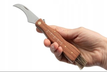 Сложенный нож для отрезания трав