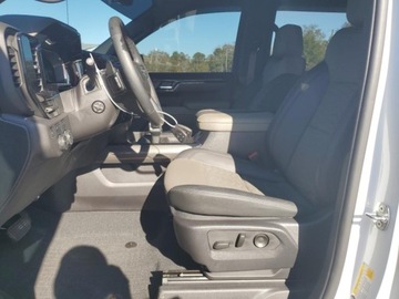 Chevrolet Silverado II 2024 Chevrolet Silverado 2024, 6.2L, 4x4, K1500 ZR2, porysowany lakier 6.2 420KM, zdjęcie 7