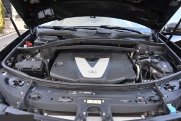 Mercedes Klasa GL X164 Off-roader Facelifting 350 BlueTEC 4MATIC 211KM 2012 Mercedes GL 350 BlueTEC 4Matic 7G-TRONIC 211KM 2012r 7 osobowy, zdjęcie 31