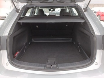 Toyota Corolla XII TS Kombi Facelifting 1.8 Hybrid 140KM 2023 Toyota Corolla 1.8 Hybrid Comfort Seria E21 (2019-, zdjęcie 19