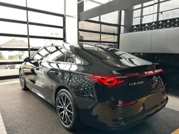 Mercedes CLA C118/X118 2025 MERCEDES-BENZ CLA 250+ AMG Line Sedan (272KM) 2025, zdjęcie 2