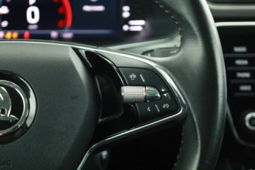 Skoda Superb III Kombi Facelifting 2.0 TDI SCR 200KM 2022 Skoda Superb 2.0 TDI, Salon Polska, 1. Właściciel, zdjęcie 19