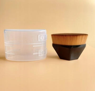 Кисть для жидкой основы, густая, мягкая жидкость. Единая косметическая кисть