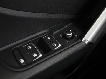 Audi Q2 SUV 1.5 35 TFSI 150KM 2019 Audi Q2 full LED navi klimatyzacja grzane fotele, zdjęcie 28