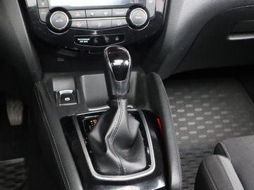 Nissan Qashqai II Crossover Facelifting 1.2 DiG-T 115KM 2018 Nissan Qashqai 1.2 DIG-T, Salon Polska, zdjęcie 12