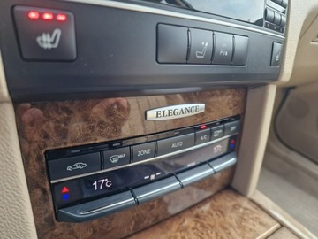 Mercedes Klasa E W212 Limuzyna 250 CGI BlueEFFICIENCY 204KM 2010 Mercedes E 250 CGI Elegance Automat Navi Skóry, zdjęcie 30
