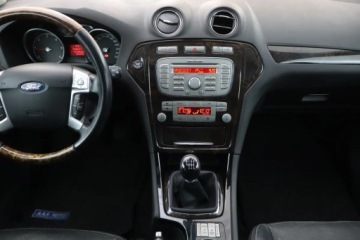 Ford Mondeo IV Kombi 2.0 Duratorq TDCi DPF 140KM 2007 Ford Mondeo 2.0 TDCi, Xenon, Klima, Klimatronic, zdjęcie 11
