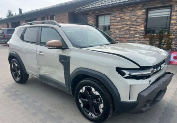 Dacia Duster III 1.6 Hybrid 140KM 2024 Dacia Duster Hybryda Kamera Hak 1.6 Hybryda 140KM, zdjęcie 2