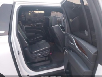 Cadillac Escalade III 2021 Cadillac Escalade Esv Premium Luxury 2021 6.2 Benzyna 420KM, zdjęcie 12