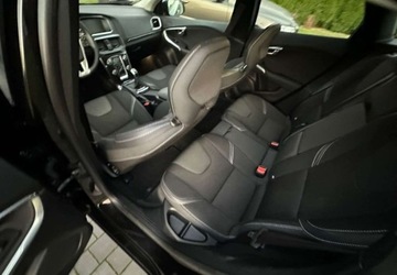 Volvo V40 II Hatchback 2.0 T2 DRIVE-E 122KM 2016 Volvo V40 Volvo V40 T2 Drive-E Summum 2.0 Benzyna 122KM, zdjęcie 19