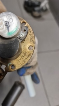 ГАЗОВЫЙ ПОПЛАВОК TOMASETTO МНОГОКЛАПАННЫЙ
