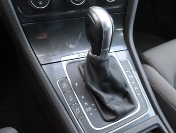 Volkswagen Golf VII Variant Alltrack Facelifting 2.0 TDI-CR BMT 184KM 2017 VW Golf 2.0 TDI Alltrack, Salon Polska, 181 KM, zdjęcie 12