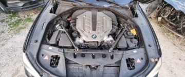 BMW Seria 7 F01 Sedan 750i 407KM 2011 BMW Seria 7 2011r, 4.4 Benzyna. X-DRIVE. AUTOMAT. Lekko uszkodzony tyl. Je, zdjęcie 4