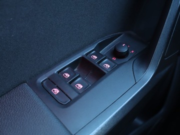 Seat Arona Crossover 1.0 EcoTSI 115KM 2018 Seat Arona 1.0 TSI, Salon Polska, Automat, Navi, zdjęcie 15