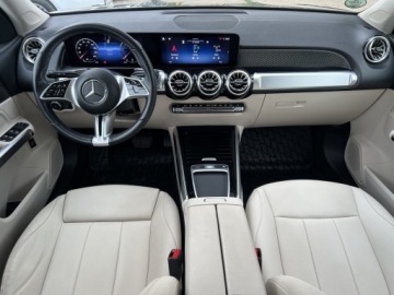 Mercedes GLB SUV 2.0 200d 150KM 2023 Mercedes-Benz GLB 200, zdjęcie 10