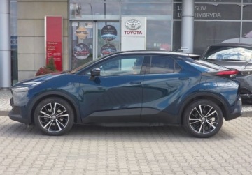 Toyota C-HR II SUV Plug-In 2.0 Hybrid Dynamic Force Plug-in  223KM 2025 Toyota C-HR Toyota C-HR 2.0 Hybrid Executive Salon PL Kinto FV23, zdjęcie 2