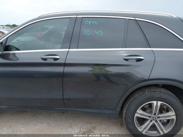 Mercedes GLC C253 2021 Mercedes-Benz GLC 300 Suv 2021 2.0l 2.0 Benzyna 255KM, zdjęcie 2