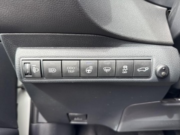 Toyota Corolla XII TS Kombi Facelifting 2.0 Hybrid Dynamic Force 196KM 2023 Toyota Corolla 2.0 Hybrid GR Sport Dynamic Seria E, zdjęcie 16