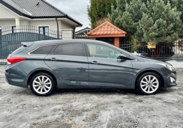 Hyundai i40 Kombi 1.7 CRDi HIGH 136KM 2012 Hyundai i40 1.7 CRDI Navi PDC LED tempomat 1.7 Diesel 136KM, zdjęcie 12