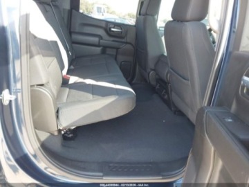 Chevrolet Silverado II 2022 Chevrolet Silverado 1500 Short Bed Custom 2022 2.7 Benzyna 310KM, zdjęcie 12