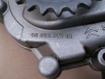 PEUGEOT 208 1,2 VTI ČERPADLO OLEJE