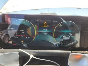 Mercedes GLB 2021 Mercedes-Benz GLB 250 4Matic 2021 2.0 Benzyna 221KM, zdjęcie 9