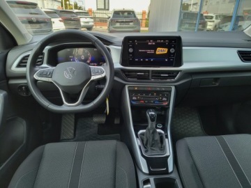 Volkswagen T-Roc I SUV Facelifting 1.5 TSI ACT 150KM 2023 Volkswagen T-Roc 1.5 TSI Life DSG, 150KM, Salon PL, zdjęcie 13